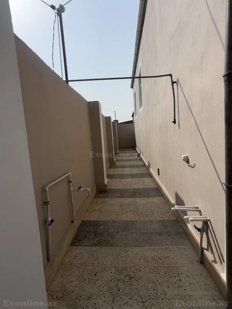 4 otaqlı həyət evi satılır — Yeni Ramana, Bakı - şəkil 3