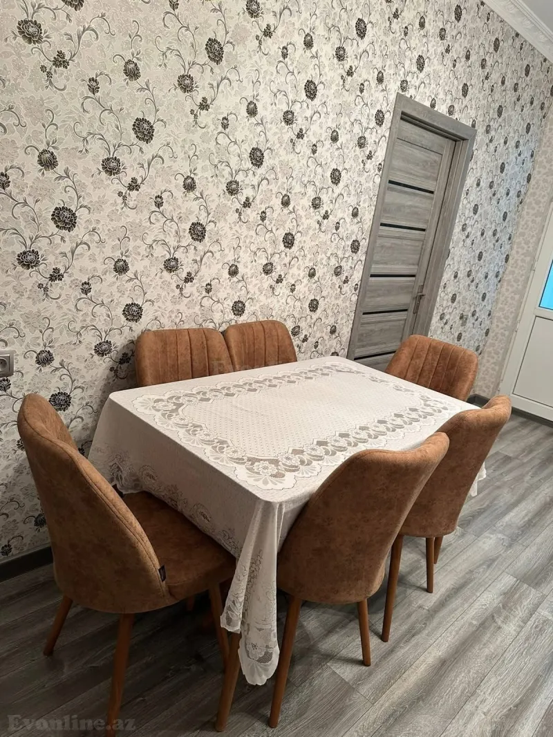 2 otaqlı köhnə tikili mənzil kirayə verilir — 4-cü mikrorayon, Bakı - şəkil 2