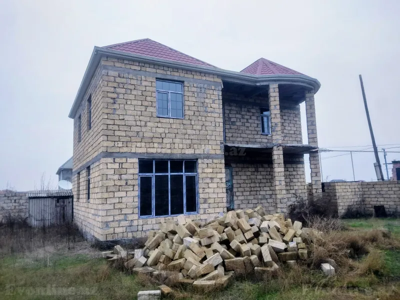 5 otaqlı həyət evi satılır — Biləsuvar
