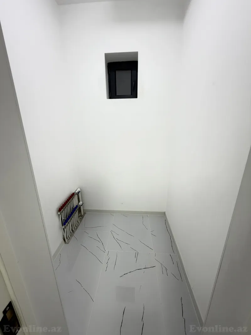 4 otaqlı həyət evi satılır — Binə atçılıq, Bakı - şəkil 23