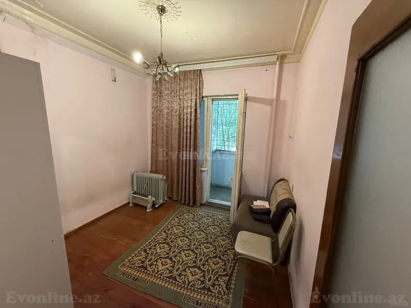 3 otaqlı köhnə tikili mənzil satılır — 8-ci mikrorayon, Bakı - şəkil 3