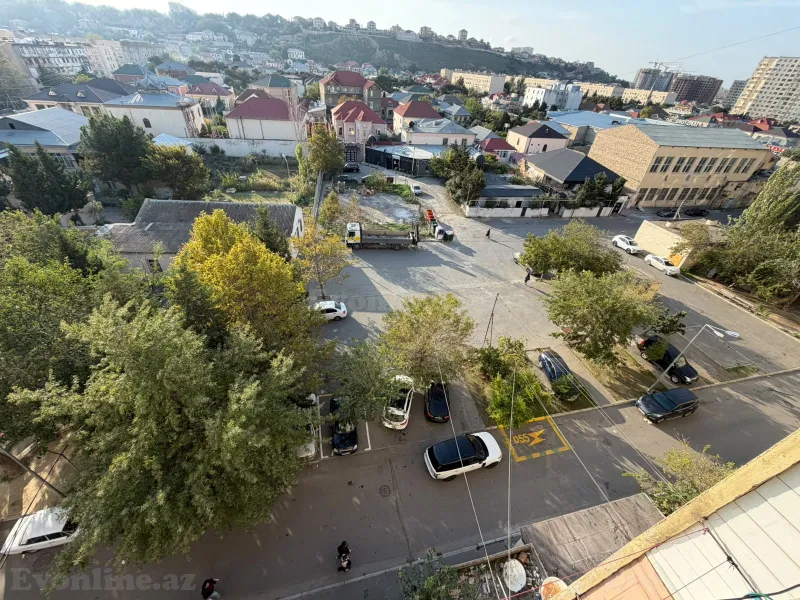 4 otaqlı köhnə tikili mənzil satılır — Qaraçuxur, Bakı - şəkil 4
