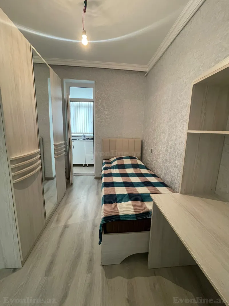 2 otaqlı köhnə tikili mənzil satılır — Buzovna, Bakı - şəkil 3