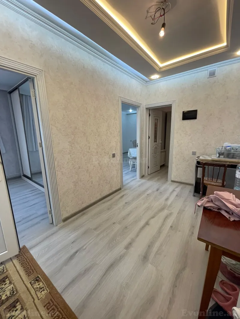 2 otaqlı köhnə tikili mənzil satılır — Buzovna, Bakı - şəkil 4