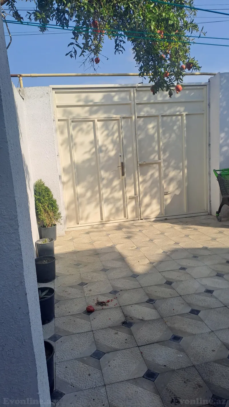 4 otaqlı həyət evi satılır — Binə, Bakı - şəkil 3