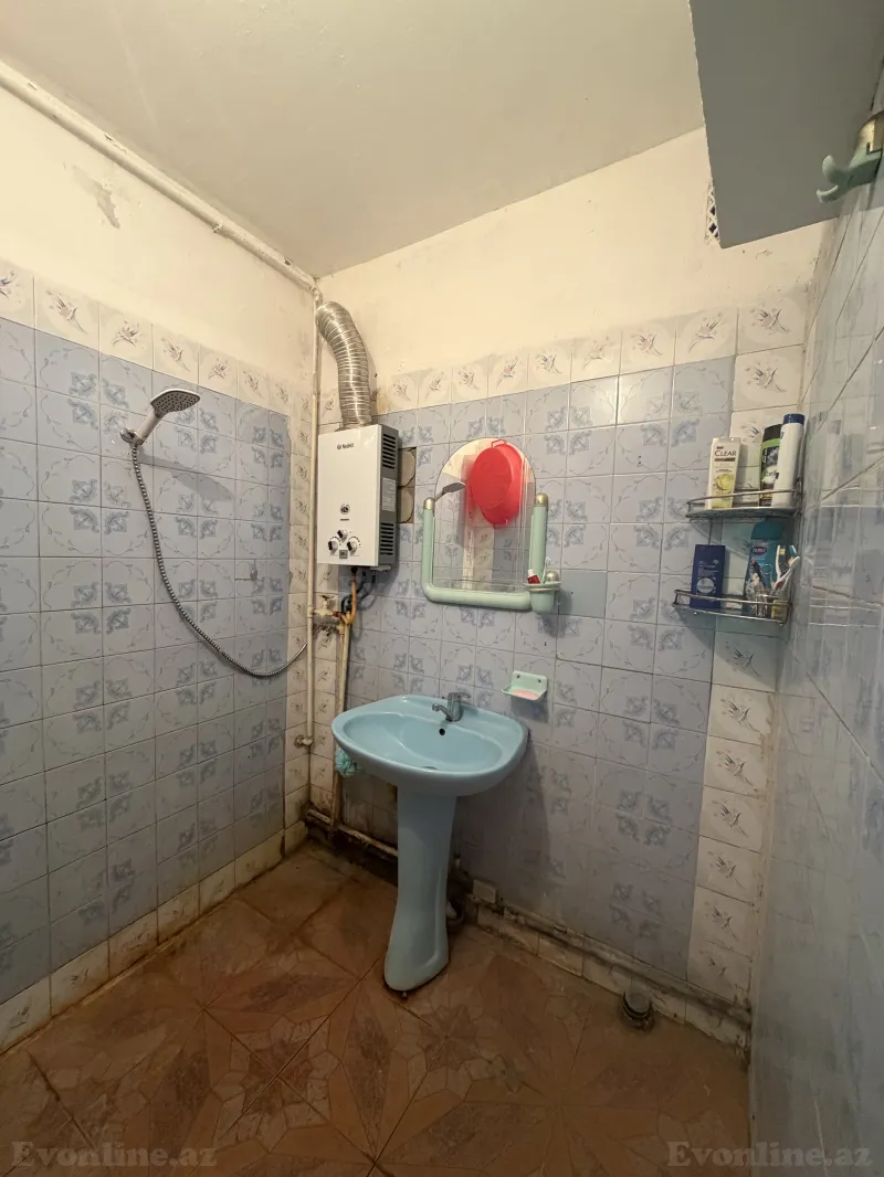 2 otaqlı köhnə tikili mənzil satılır — Qaraçuxur, Bakı - şəkil 9