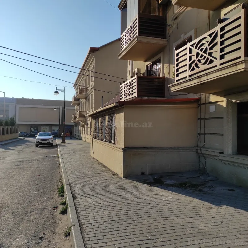 3 otaqlı köhnə tikili mənzil satılır — Buzovna, Bakı - şəkil 2