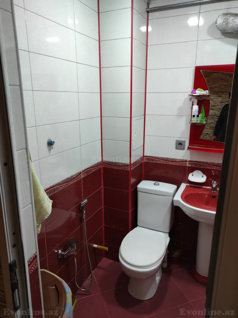 3 otaqlı köhnə tikili mənzil satılır — Buzovna, Bakı - şəkil 11