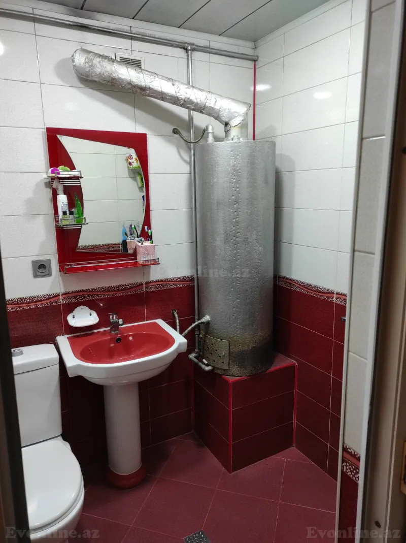 3 otaqlı köhnə tikili mənzil satılır — Buzovna, Bakı - şəkil 12