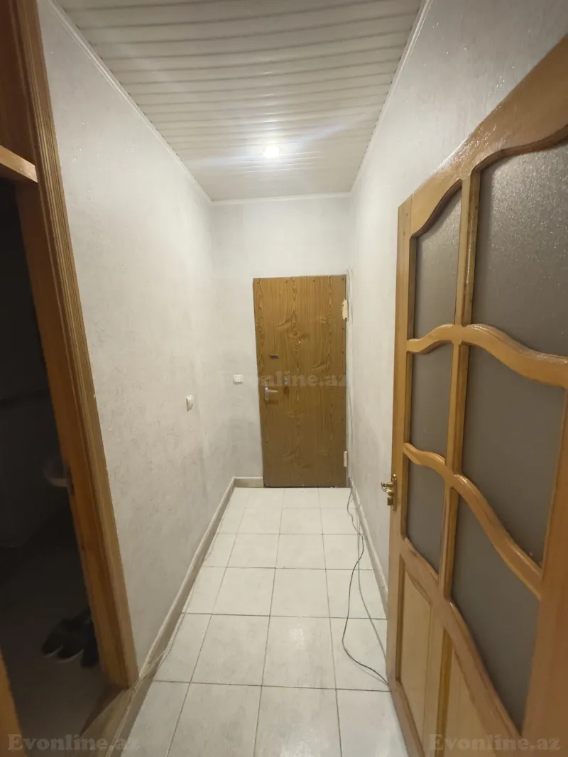 2 otaqlı köhnə tikili mənzil satılır — 1-ci mikrorayon, Bakı - şəkil 4