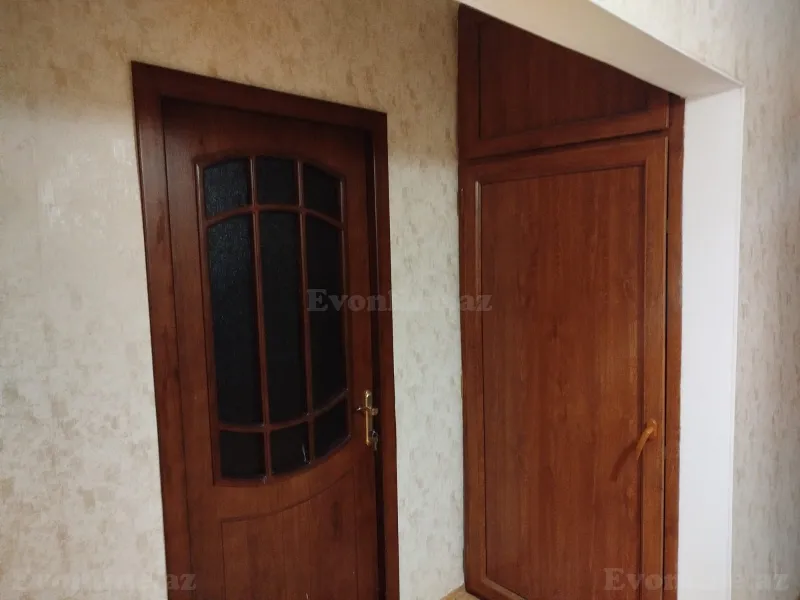 4 otaqlı köhnə tikili mənzil kirayə verilir — 7-ci mikrorayon, Bakı - şəkil 4