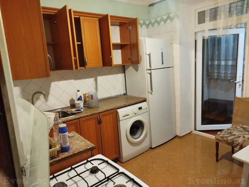 4 otaqlı köhnə tikili mənzil kirayə verilir — 7-ci mikrorayon, Bakı - şəkil 6