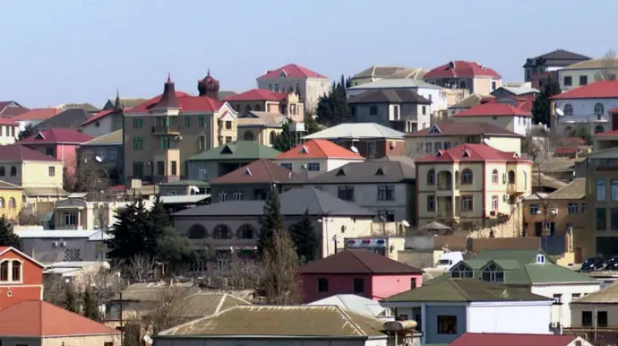 Kənd təsərrüfatı torpaqlarında ev tikmək qadağandır – Qanunda hansı istisnalar var?